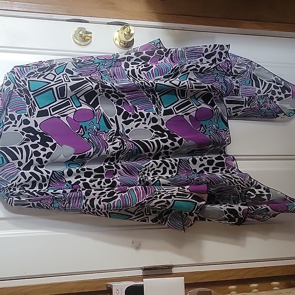 Essentials Plus Size Tank Top with Sheer Patterned Jacket Combo - Picture 4 of 4